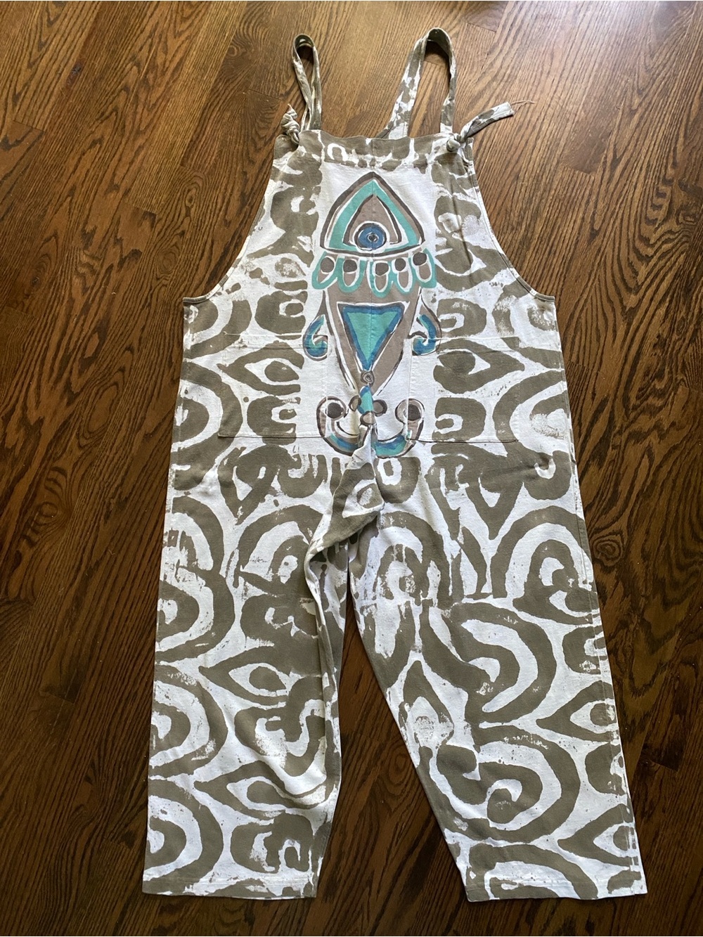 Very comfortable cute Cream & Taupe Patterned Jumpsuit with Teal Fish Motif